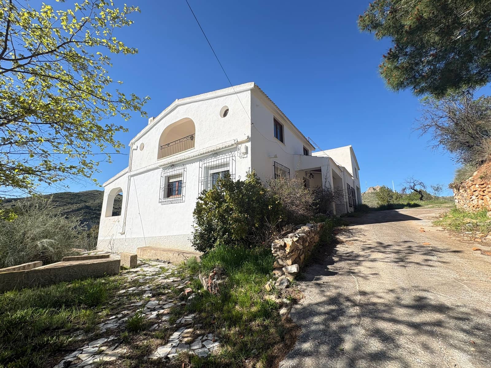 6 bedroom Finca/Country House for sale in Albanchez - € 120,000 (Ref: 9678137)