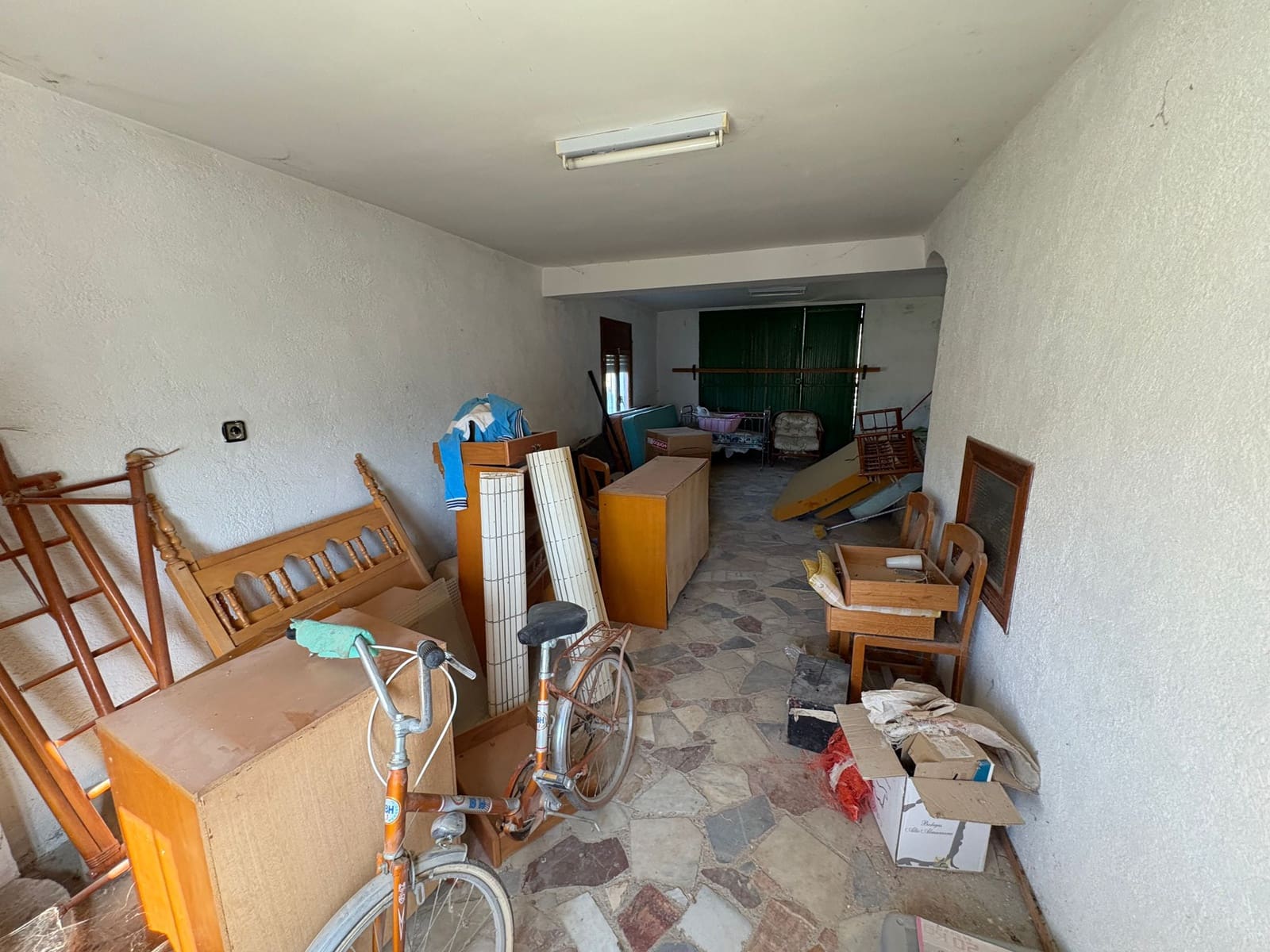 6 bedroom Finca/Country House for sale in Albanchez - € 120,000 (Ref: 9678137)