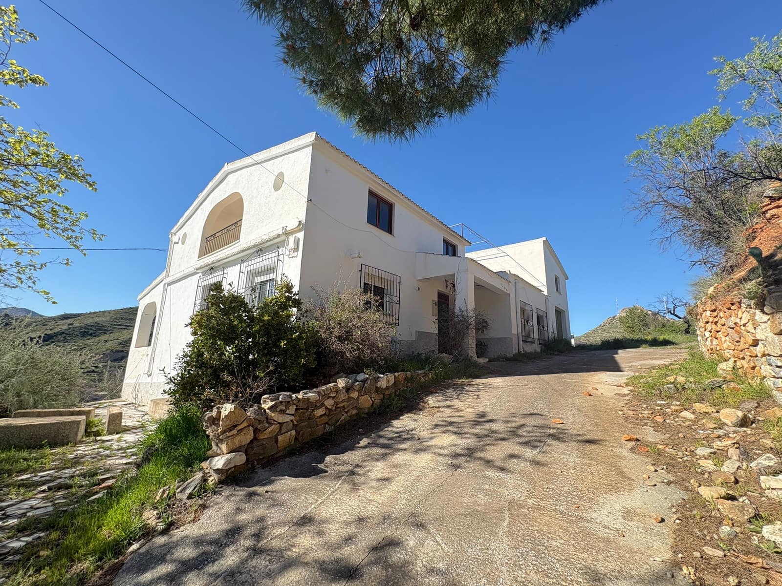 6 bedroom Finca/Country House for sale in Albanchez - € 120,000 (Ref: 9678137)