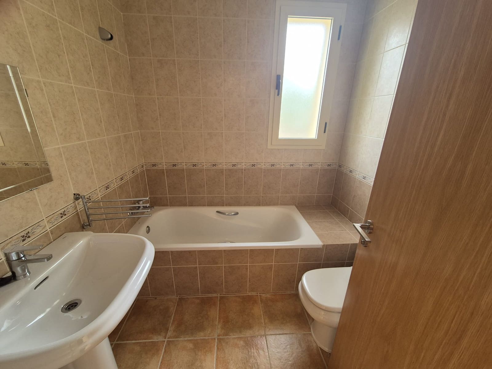 2 bedroom Semi-detached Villa for sale in Huercal-Overa with garage - € 165,000 (Ref: 9691477)