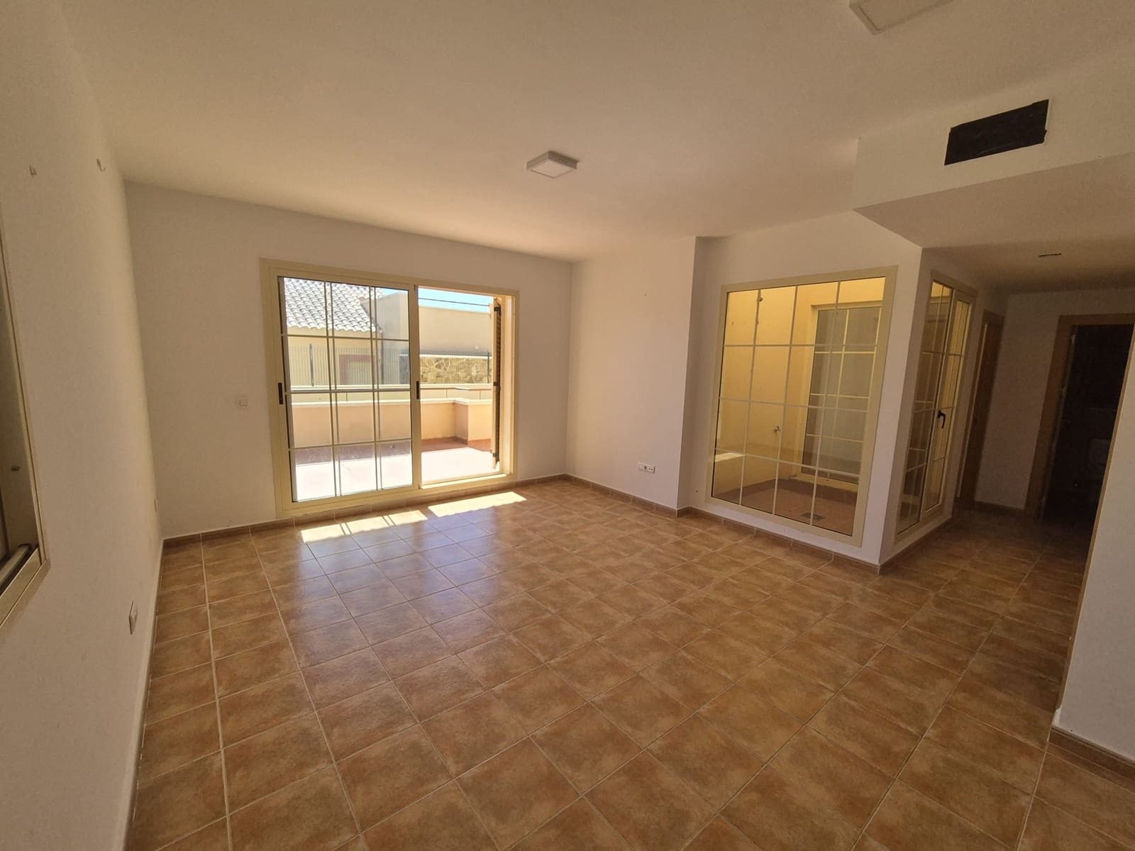 2 bedroom Semi-detached Villa for sale in Huercal-Overa with garage - € 165,000 (Ref: 9691477)