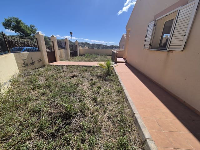 2 slaapkamer Halfvrijstaande villa te koop in Huércal-Overa met garage - € 165.000 (Ref: 9691477)