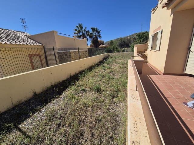 2 slaapkamer Halfvrijstaande villa te koop in Huércal-Overa met garage - € 165.000 (Ref: 9691477)