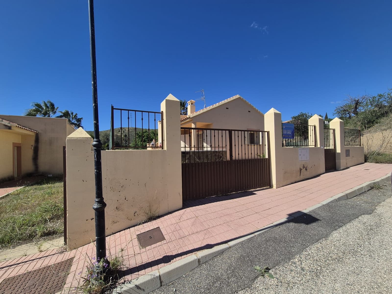 2 bedroom Semi-detached Villa for sale in Huercal-Overa with garage - € 165,000 (Ref: 9691477)