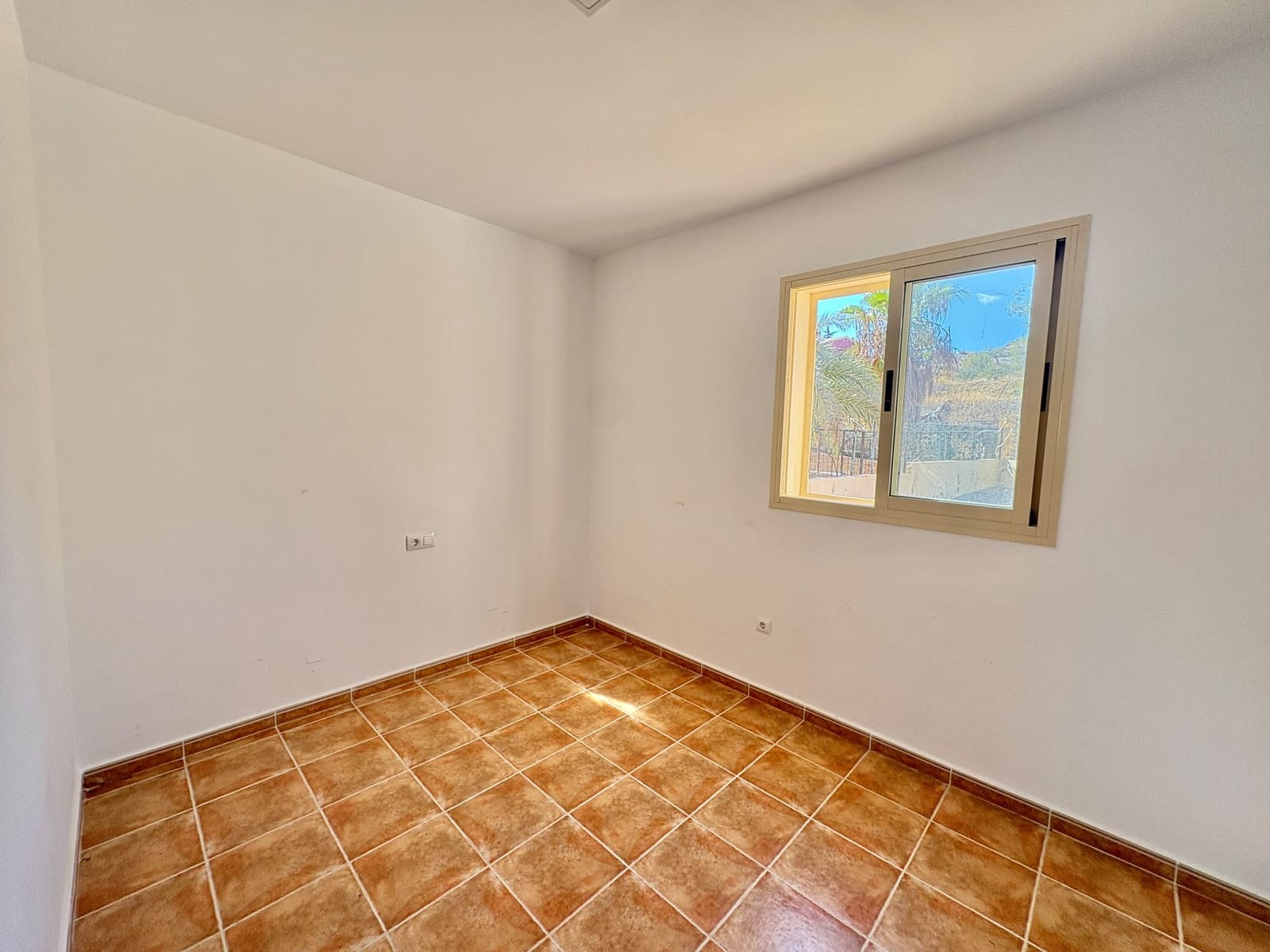 2 sovrum Semi-fristående Villa till salu i Huercal-Overa med garage - 165 000 € (Ref: 9691477)