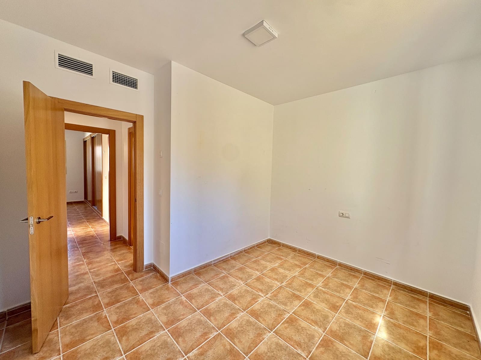 2 sovrum Semi-fristående Villa till salu i Huercal-Overa med garage - 165 000 € (Ref: 9691477)