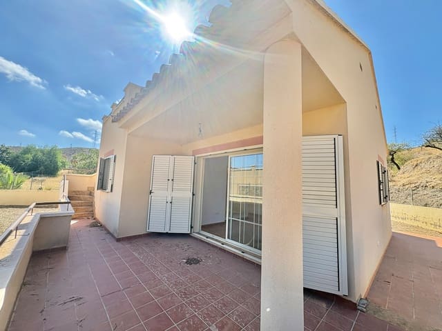 2 slaapkamer Halfvrijstaande villa te koop in Huércal-Overa met garage - € 165.000 (Ref: 9691477)