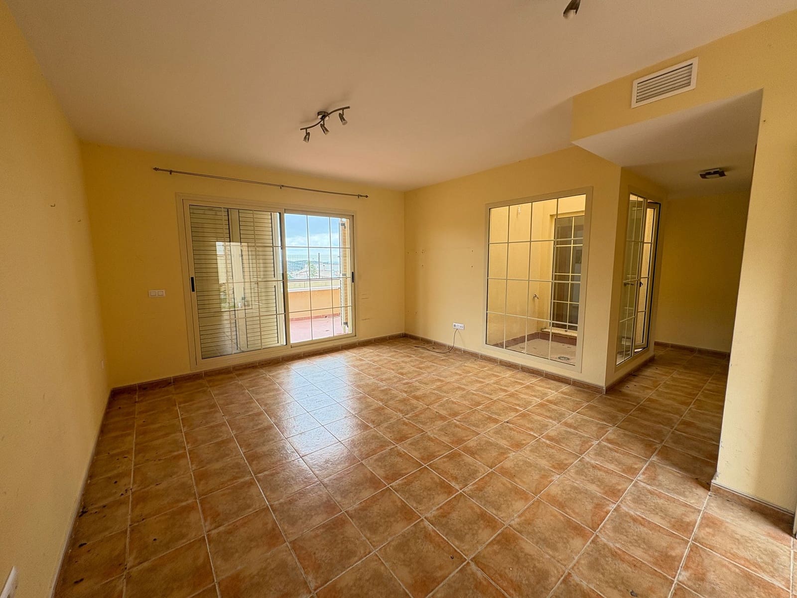 3 bedroom Semi-detached Villa for sale in Huercal-Overa with pool - € 199,000 (Ref: 9691501)