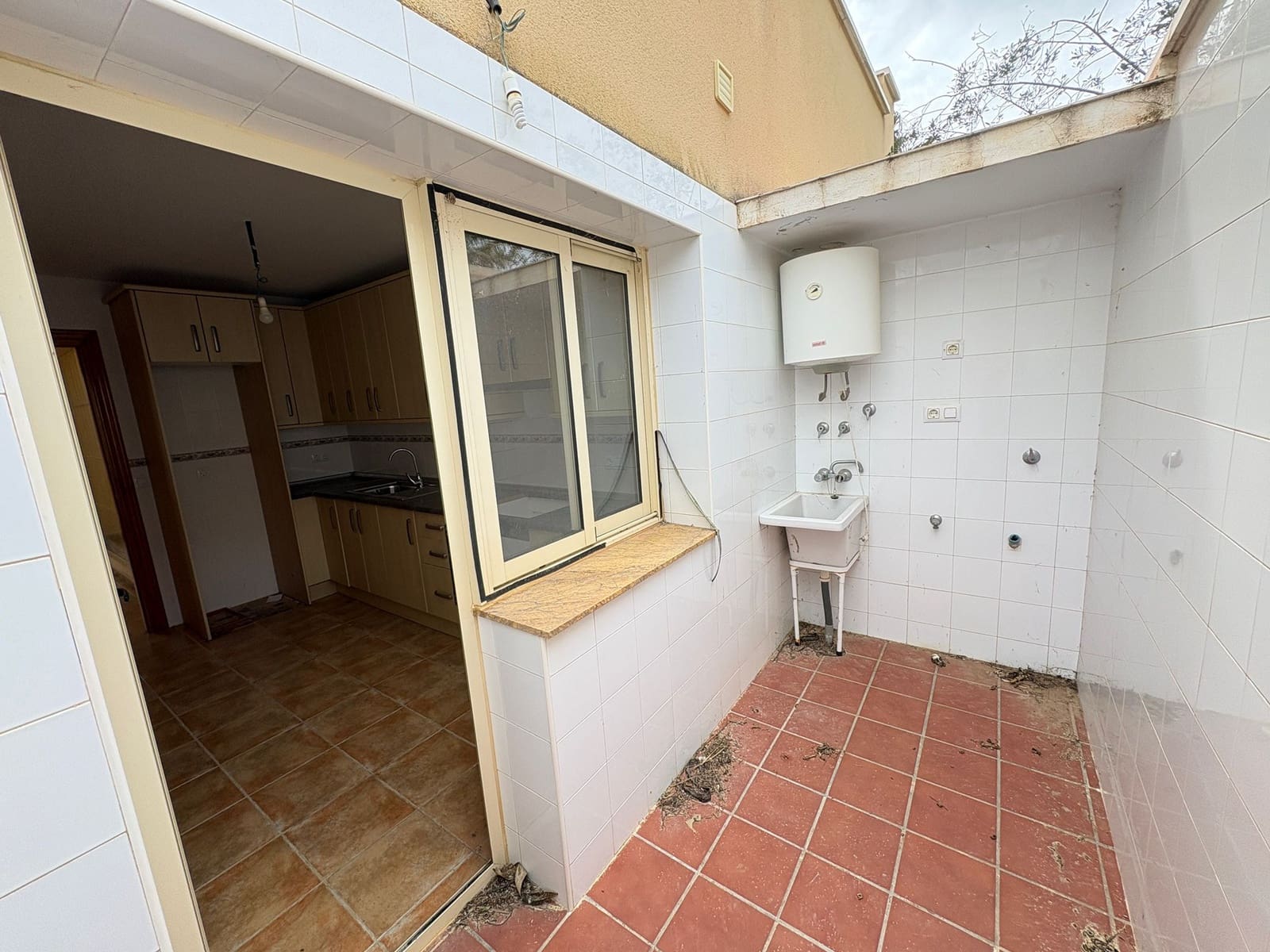 3 bedroom Semi-detached Villa for sale in Huercal-Overa with pool - € 199,000 (Ref: 9691501)
