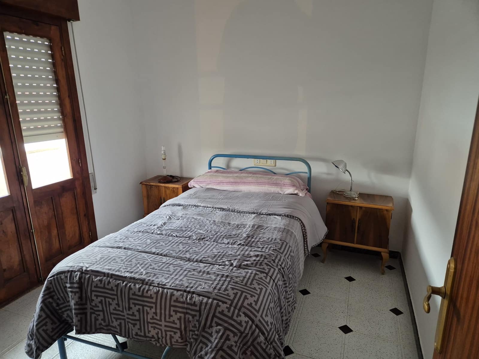 5 bedroom Townhouse for sale in Chercos - € 80,000 (Ref: 9720400)