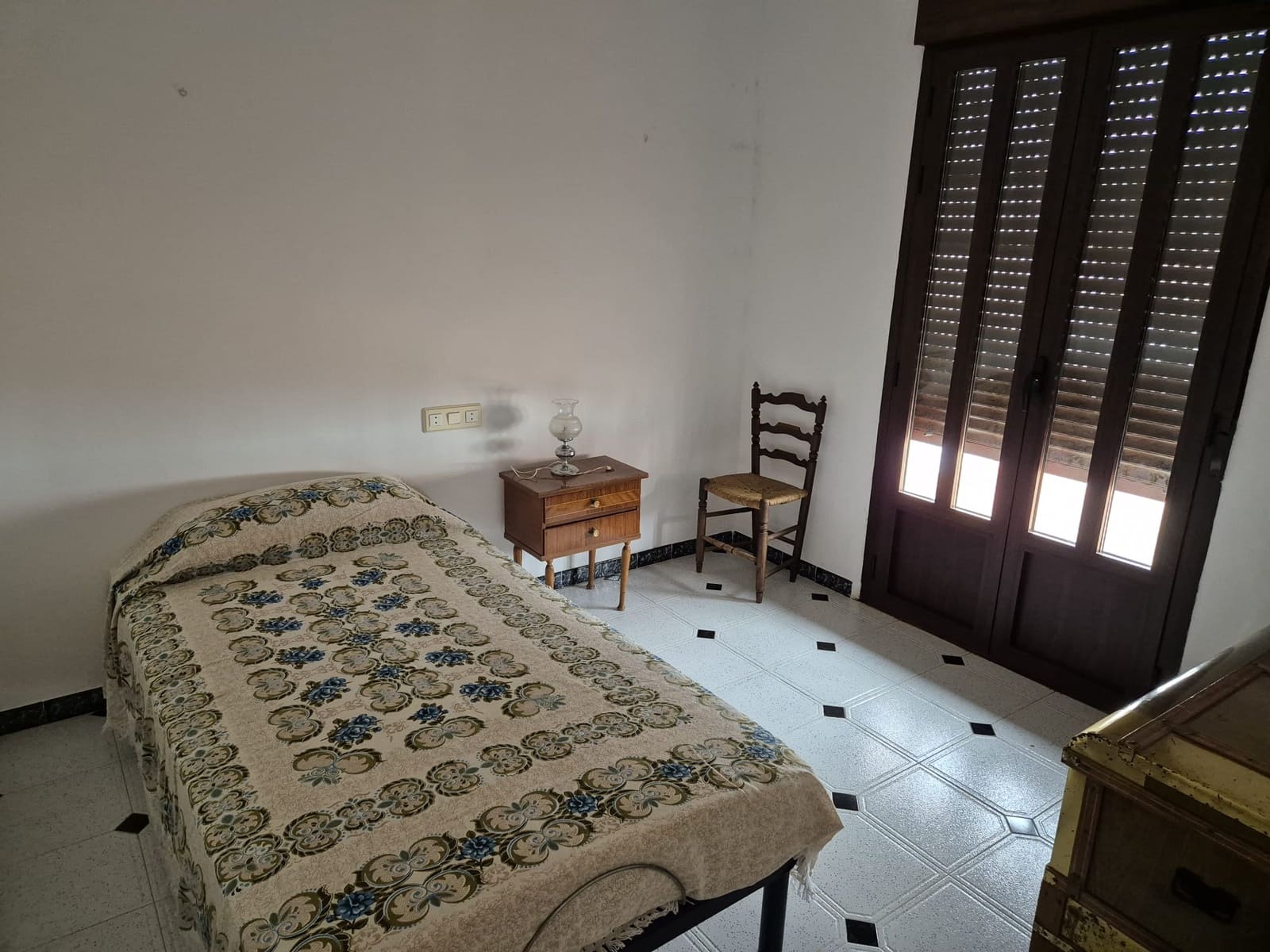 5 bedroom Townhouse for sale in Chercos - € 80,000 (Ref: 9720400)