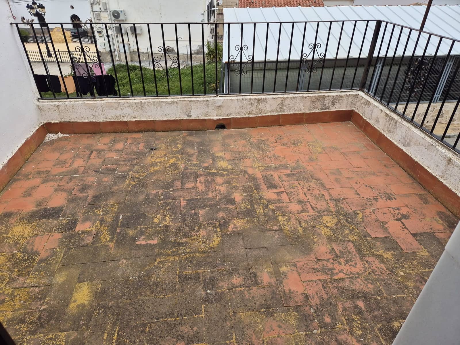 5 bedroom Townhouse for sale in Chercos - € 80,000 (Ref: 9720400)