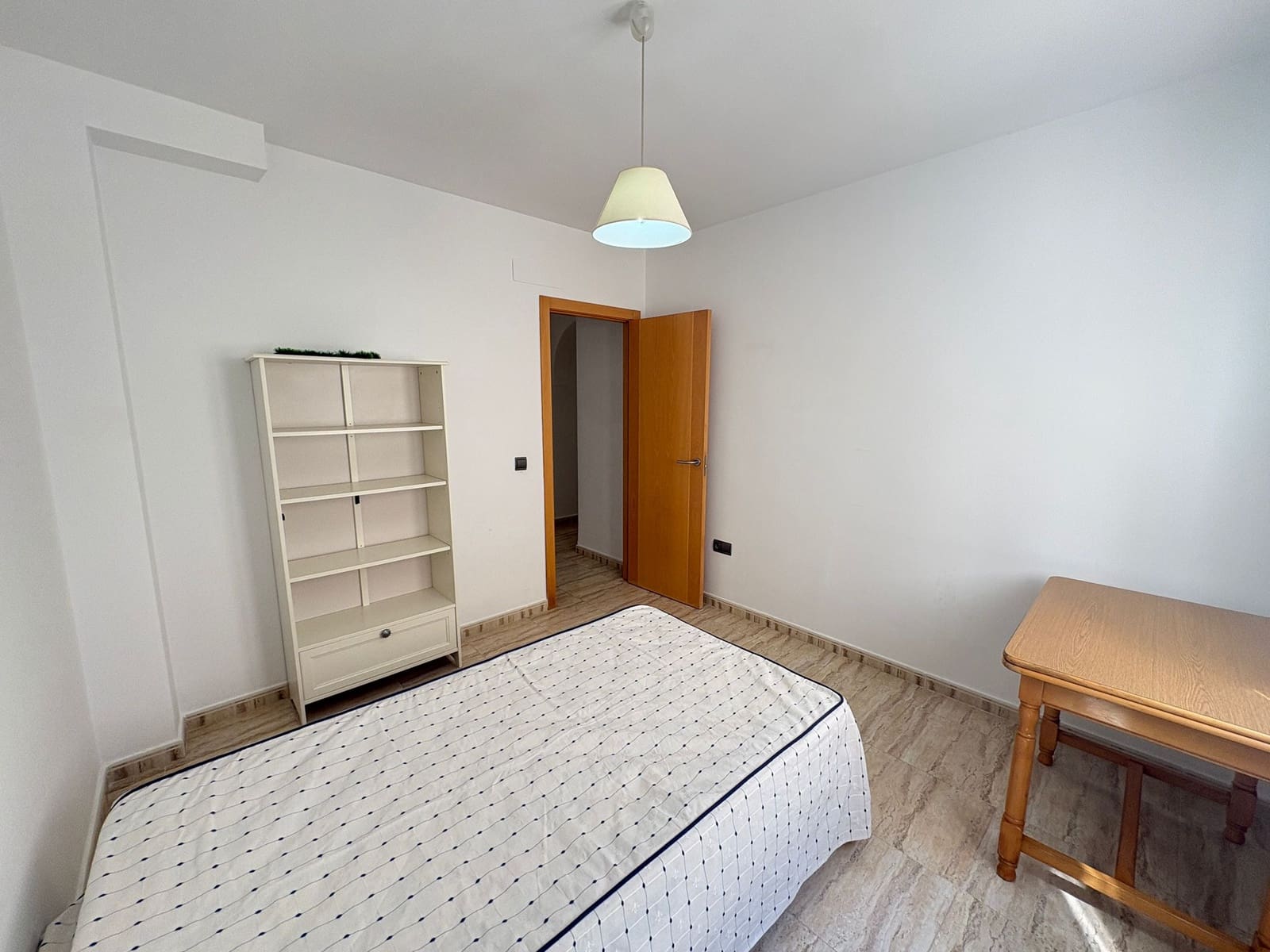 4 bedroom Apartment for rent in Albox with garage - € 600 (Ref: 9720406)