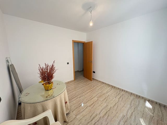 4 camera da letto Appartamento da affittare in Albox con garage - 600 € (Rif: 9720406)