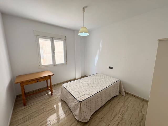 4 camera da letto Appartamento da affittare in Albox con garage - 600 € (Rif: 9720406)