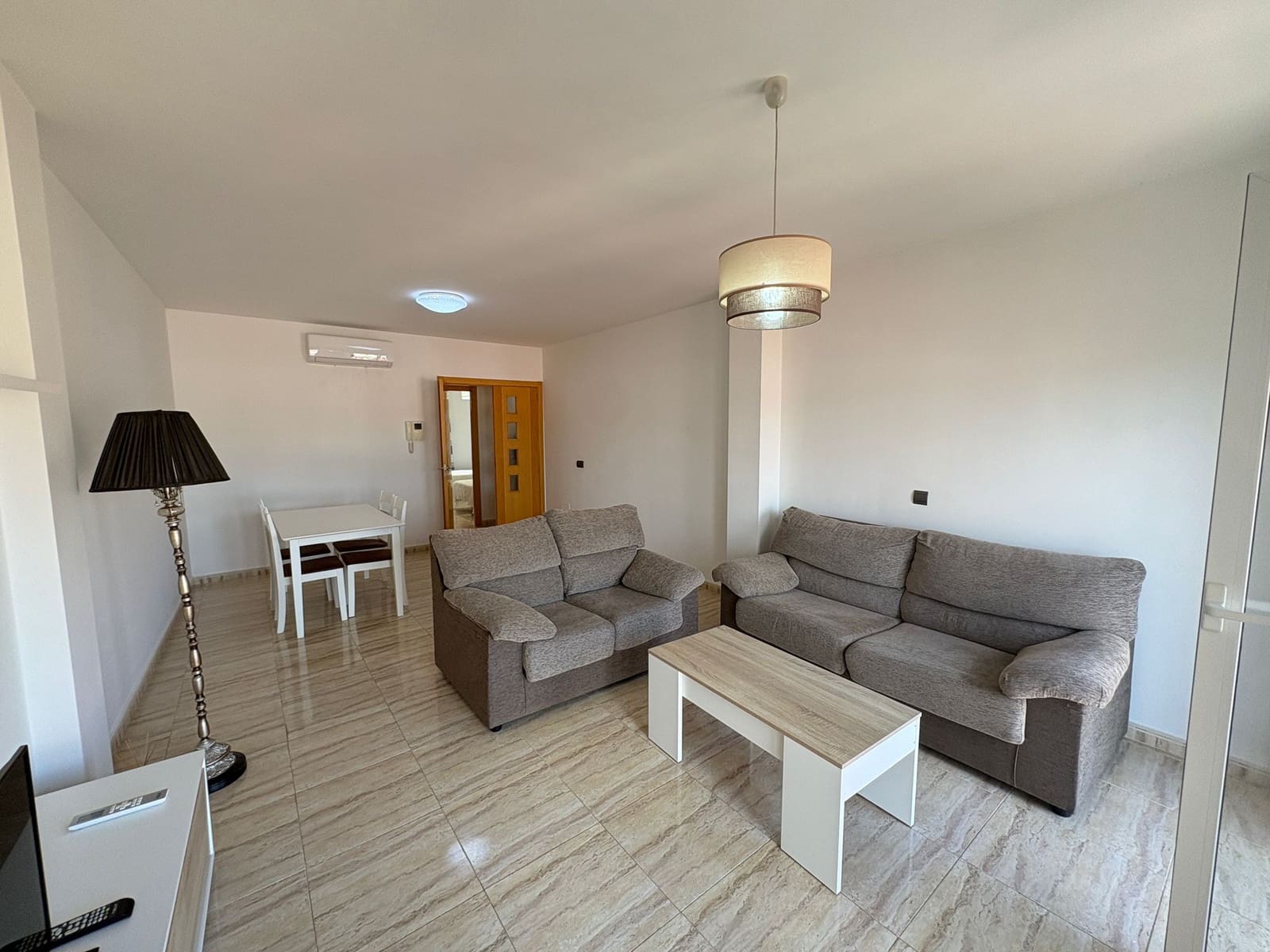 4 bedroom Apartment for rent in Albox with garage - € 600 (Ref: 9720406)