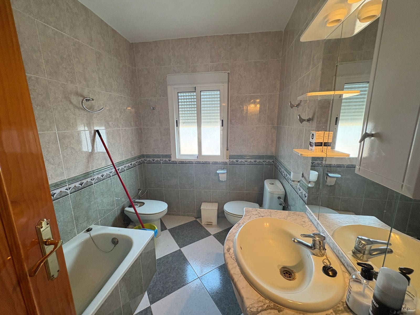 6 bedroom Townhouse for sale in Albanchez - € 93,000 (Ref: 9823114)