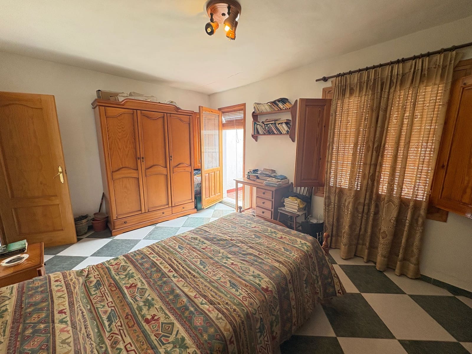 6 bedroom Townhouse for sale in Albanchez - € 93,000 (Ref: 9823114)