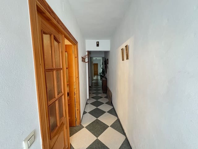 6 soveværelse Byhus til salg i Albanchez - € 93.000 (Ref: 9823114)