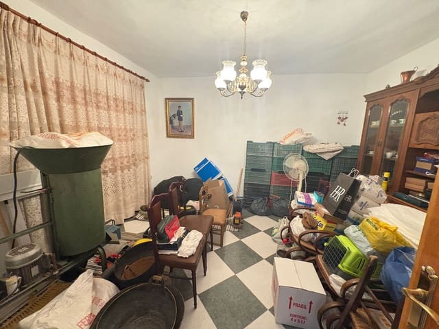 6 soveværelse Byhus til salg i Albanchez - € 93.000 (Ref: 9823114)