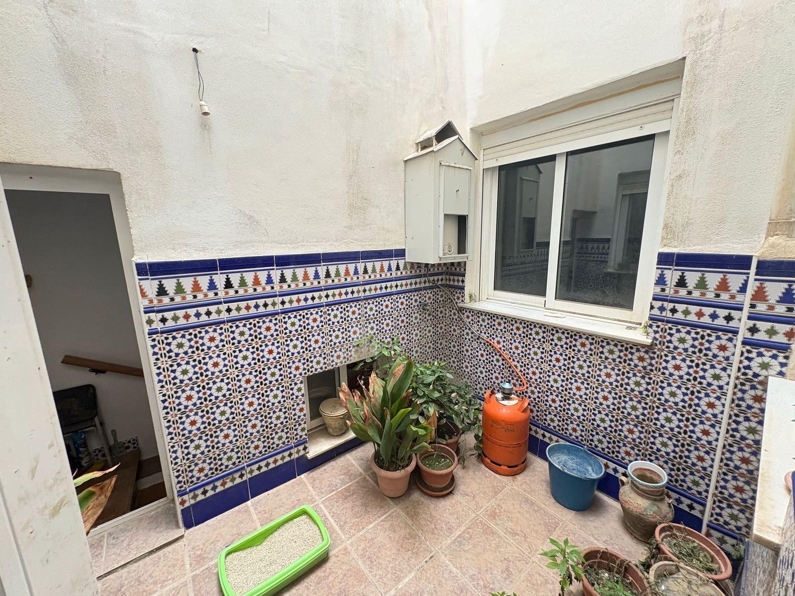 6 bedroom Townhouse for sale in Albanchez - € 93,000 (Ref: 9823114)