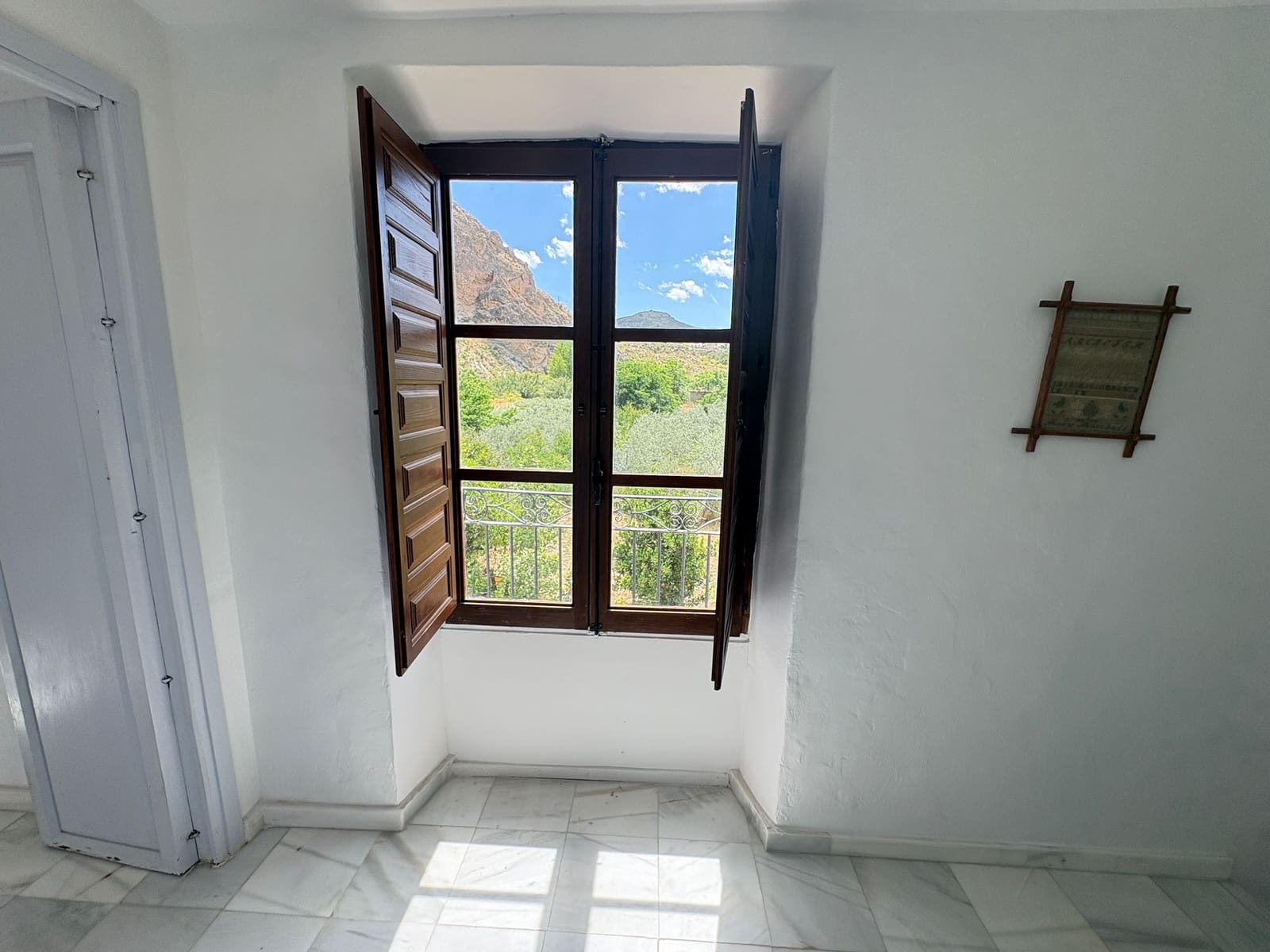 3 bedroom Finca/Country House for sale in Albanchez - € 111,000 (Ref: 9829731)