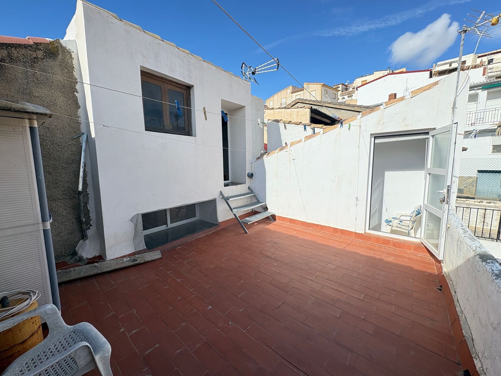 3 Zimmer Haus zu vermieten in Lijar - 550 € (Ref: 9836754)