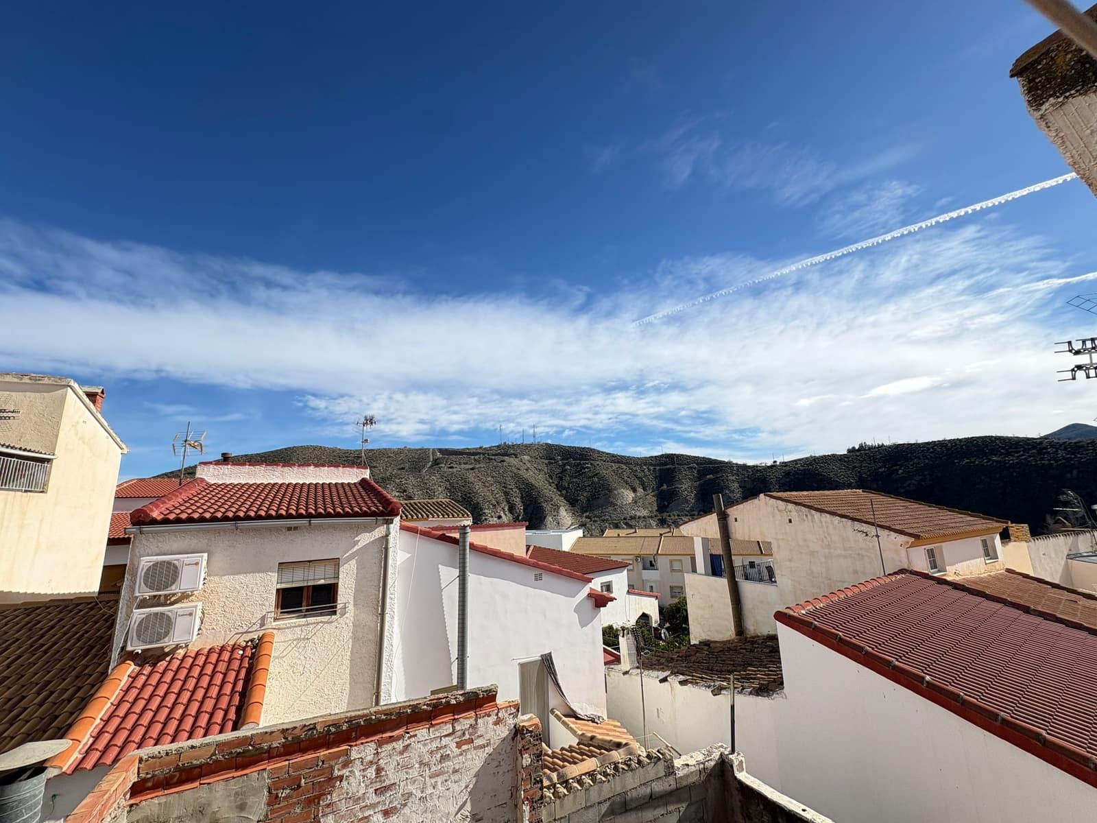3 Zimmer Haus zu vermieten in Lijar - 550 € (Ref: 9836754)