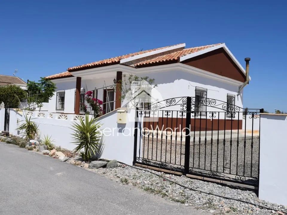 3 bedroom Semi-detached Villa for rent in Almanzora with garage - € 850 (Ref: 9867626)