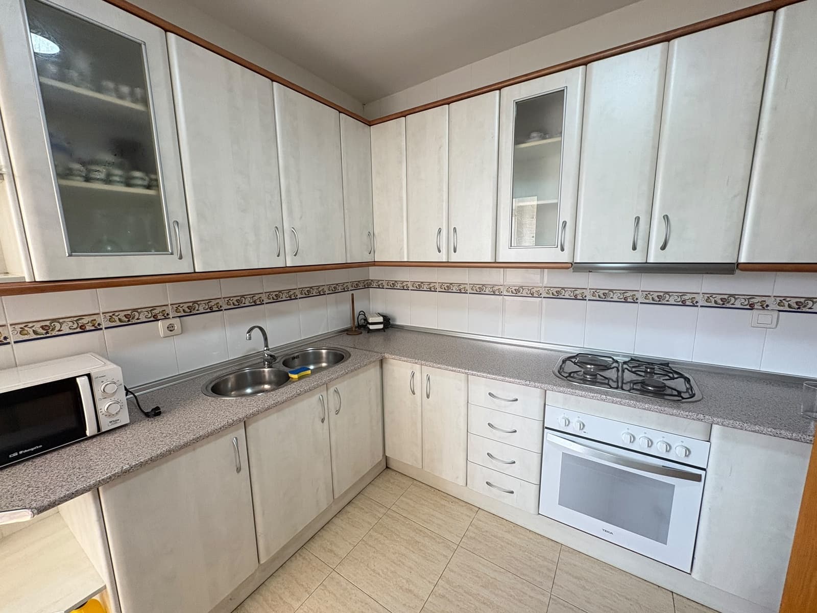 3 bedroom Apartment for rent in Albox - € 600 (Ref: 9927919)