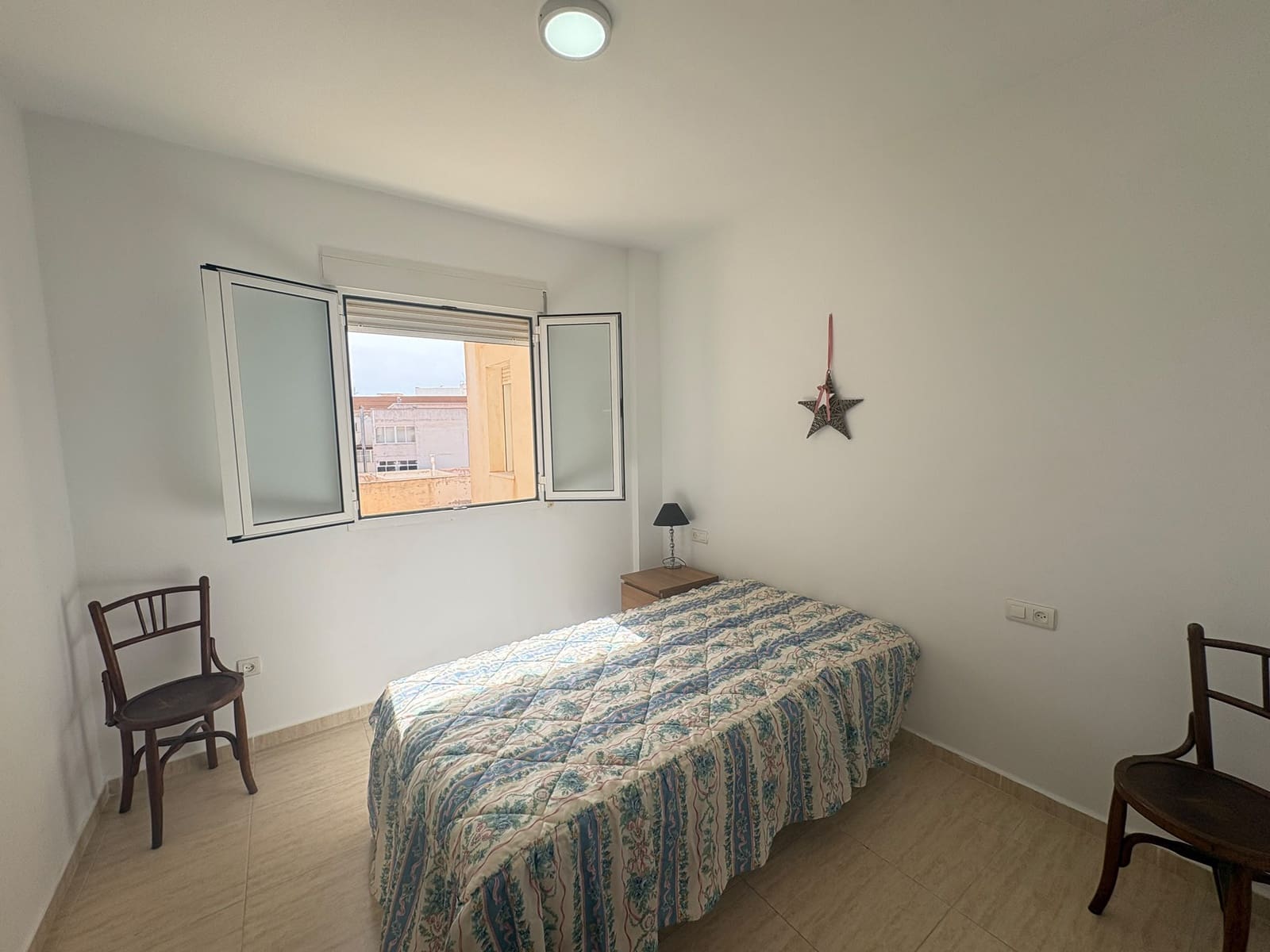 3 bedroom Apartment for rent in Albox - € 600 (Ref: 9927919)