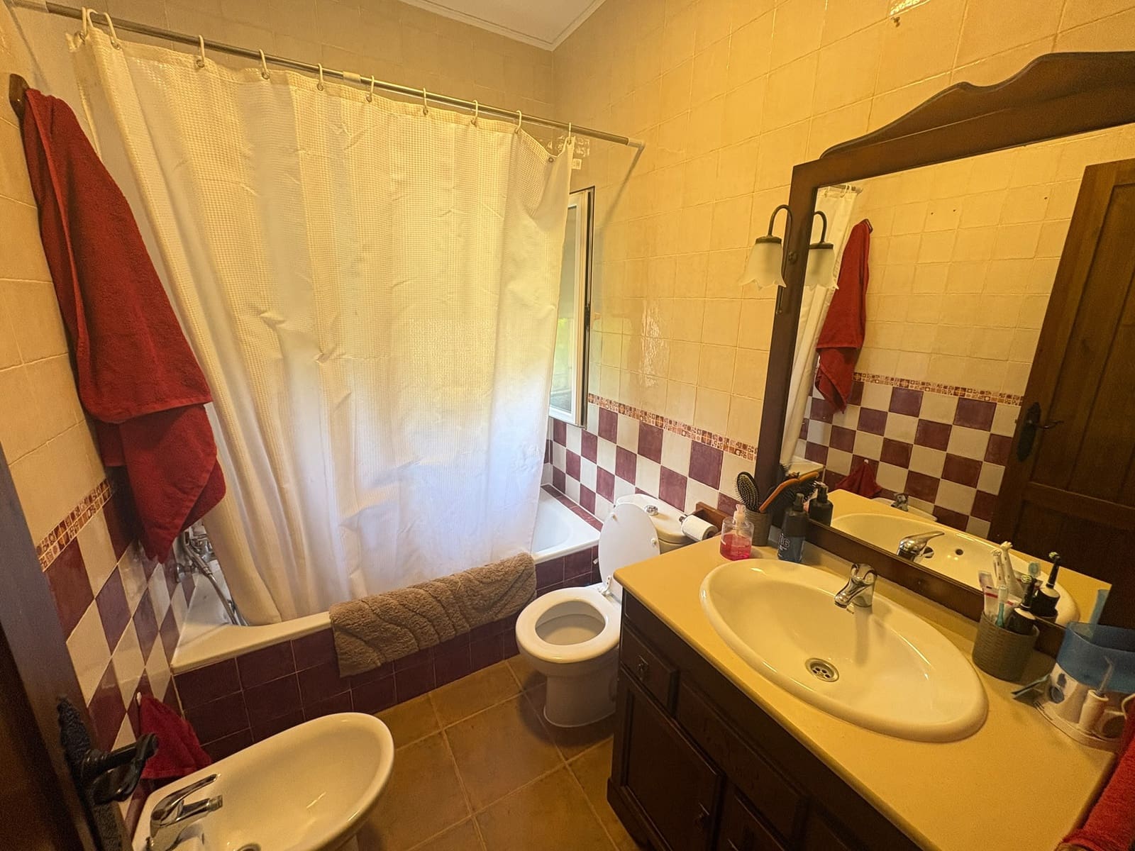 Pareado de 4 habitaciones en Fines en alquiler con garaje - 950 € (Ref: 9934906)
