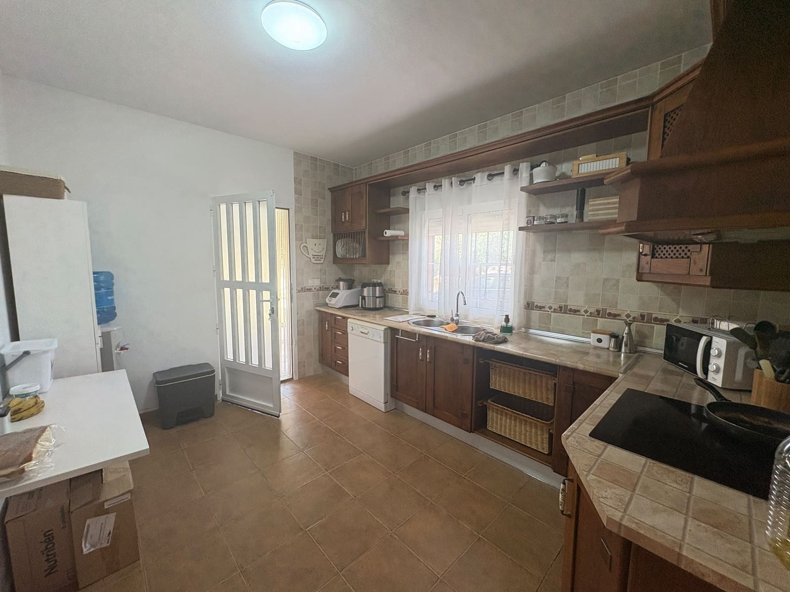 Pareado de 4 habitaciones en Fines en alquiler con garaje - 950 € (Ref: 9934906)