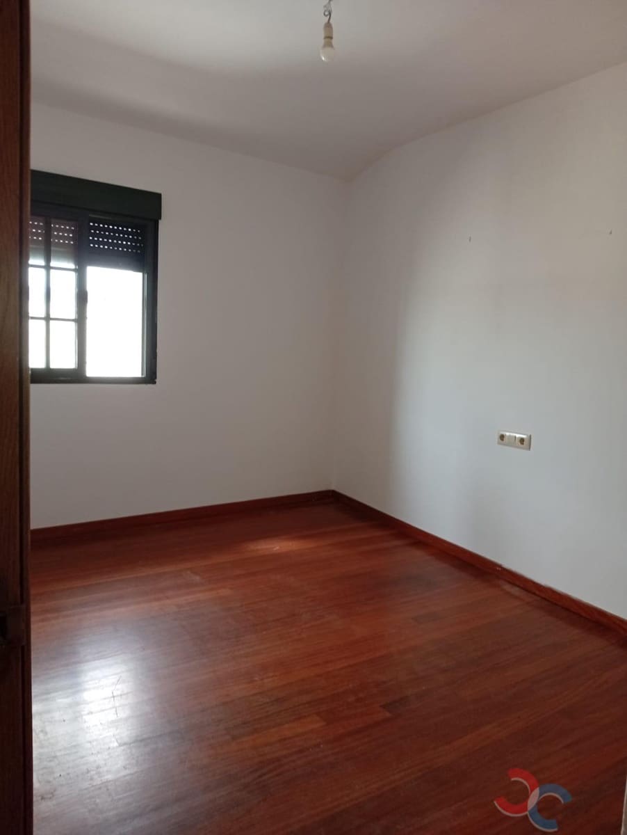 3 Zimmer Haus zu verkaufen in Marin - 175.000 € (Ref: 10004838)