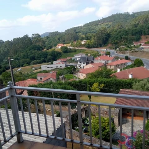 4 quarto Quinta/Casa Rural para venda em Campo Lameiro - 115 000 € (Ref: 10005748)