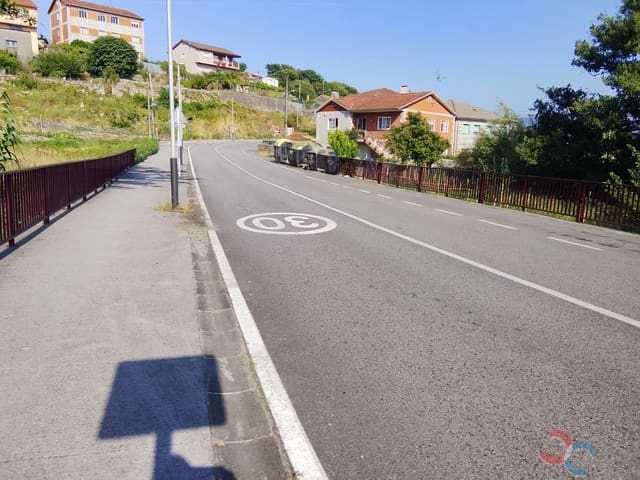 Finca/Herregård til salgs i Poio - € 15 000 (Ref: 10012654)