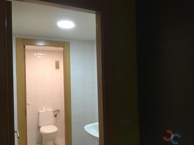 3 bedroom Office for sale in Pontevedra city - € 60,000 (Ref: 10015726)