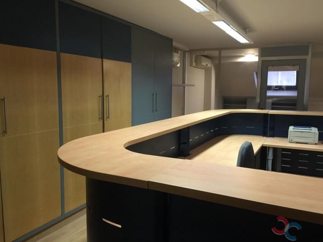 3 bedroom Office for sale in Pontevedra city - € 60,000 (Ref: 10015726)