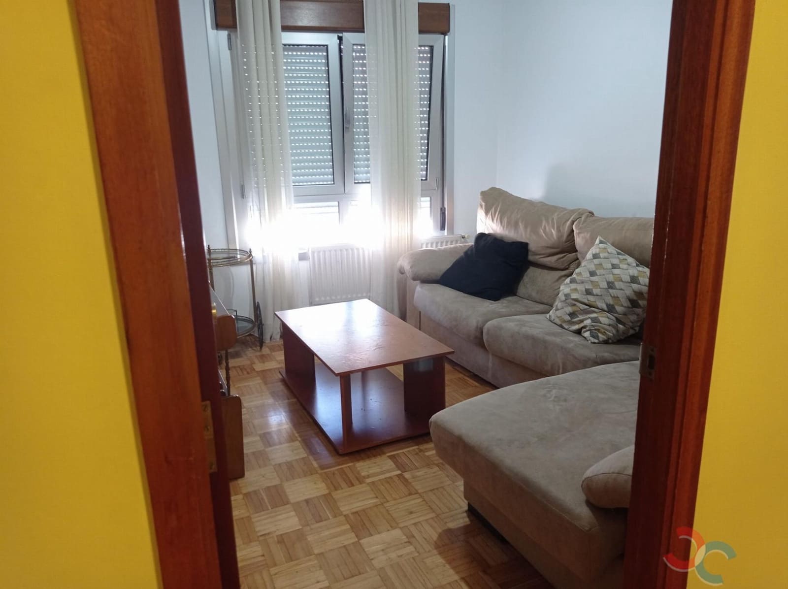 4 bedroom Flat for sale in Marin with garage - € 225,000 (Ref: 10023390)