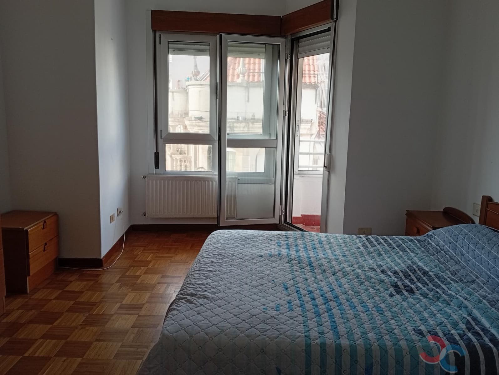 4 bedroom Flat for sale in Marin with garage - € 225,000 (Ref: 10023390)
