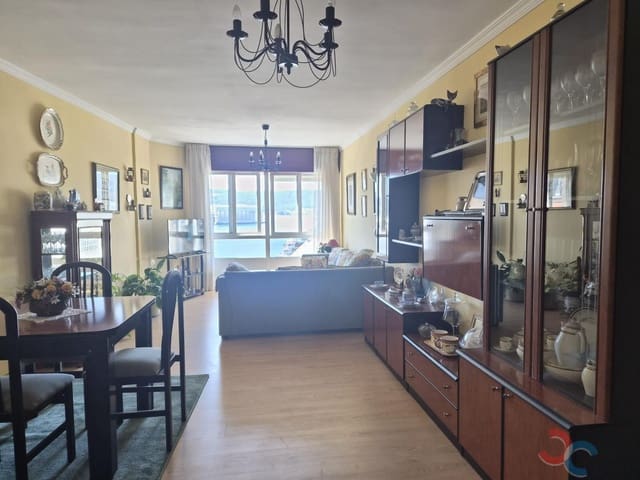 Piso de 3 habitaciones en Marín en venta con garaje - 200.000 € (Ref: 10062157)
