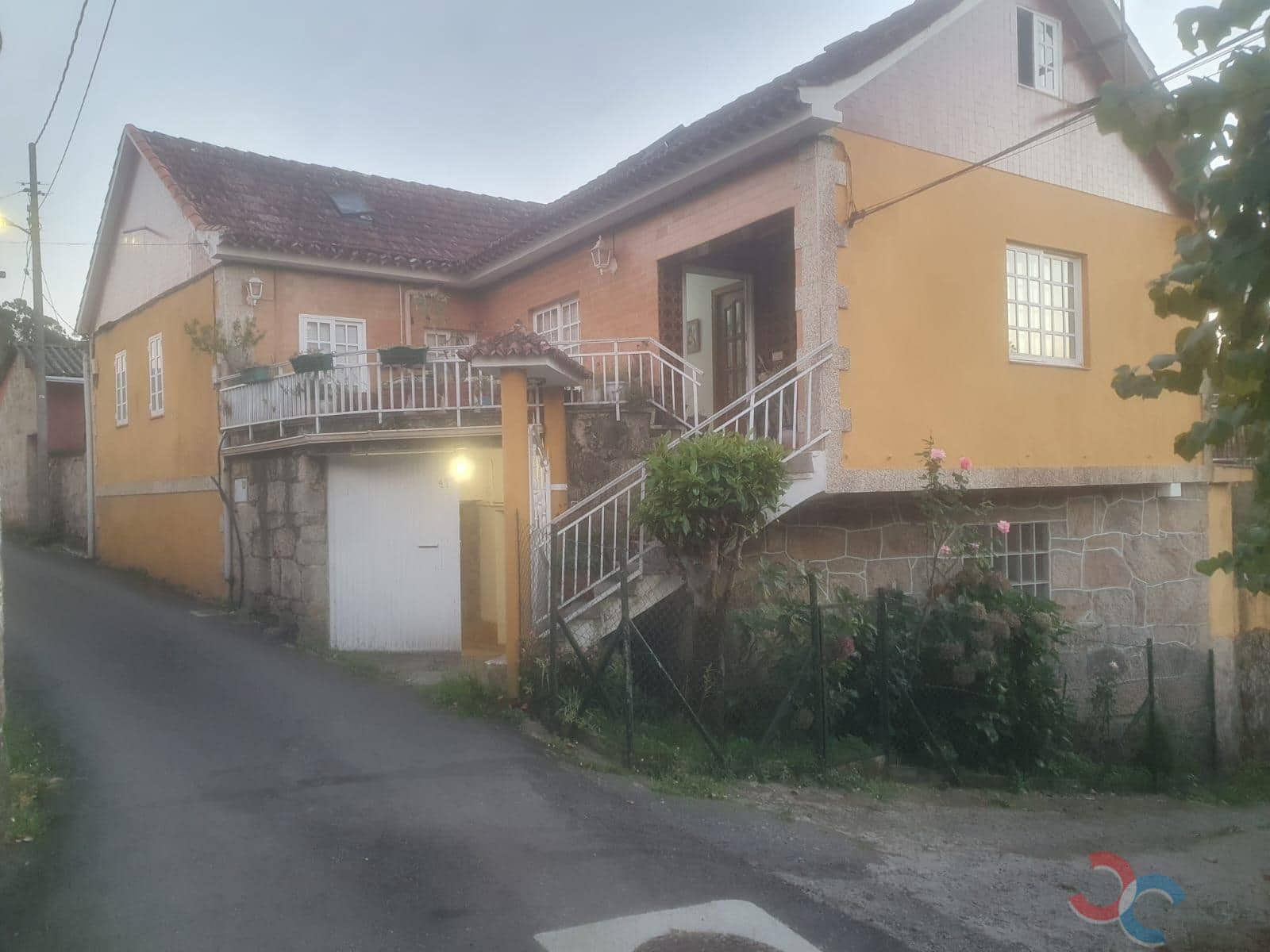 4 chambre Villa/Maison à vendre à Pontevedra ville avec garage - 230 000 € (Ref: 10097343)