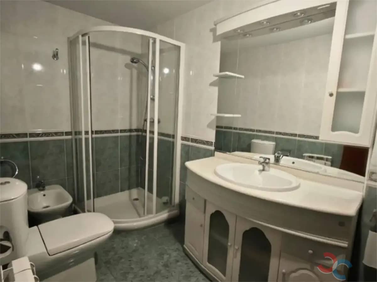 4 bedroom Flat for sale in Marin with garage - € 312,000 (Ref: 10118199)