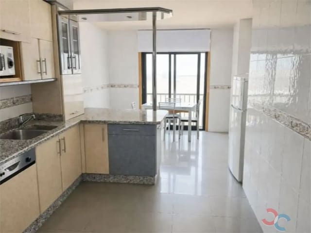 4 sypialnia Mieszkanie na sprzedaż w Marín z garażem - 312 000 € (Ref: 10118199)