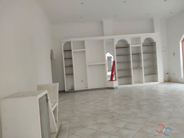 2 bedroom Commercial for sale in Marín - € 115,000 (Ref: 4802276)