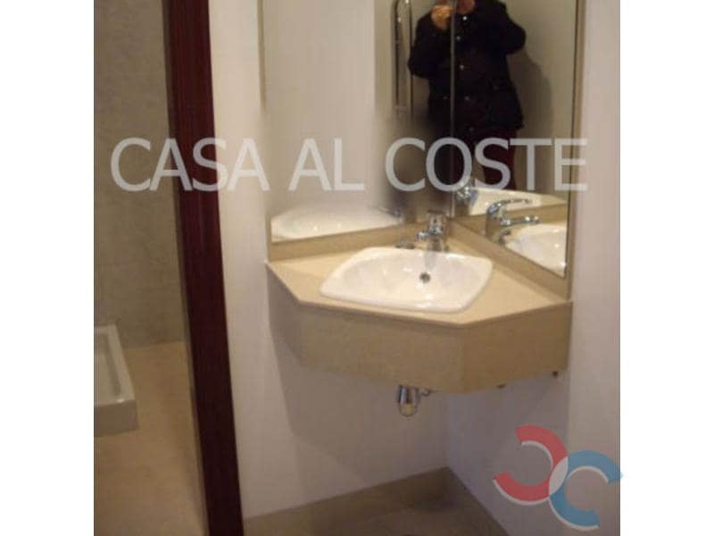 1 bedroom Commercial for sale in Pontevedra city - € 110,000 (Ref: 4802293)