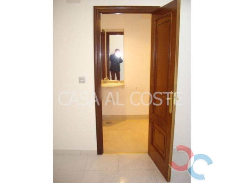 1 bedroom Commercial for sale in Pontevedra city - € 110,000 (Ref: 4802293)