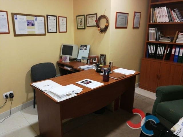 5 camera da letto Commerciale in vendita in Marín - 150.000 € (Rif: 4803065)