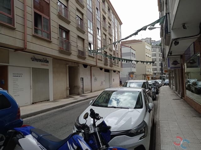 Commercial for sale in Marín - € 300,000 (Ref: 4803086)