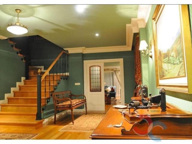 5 soverom Villa til salgs i Marín med garasje - € 750 000 (Ref: 4803293)